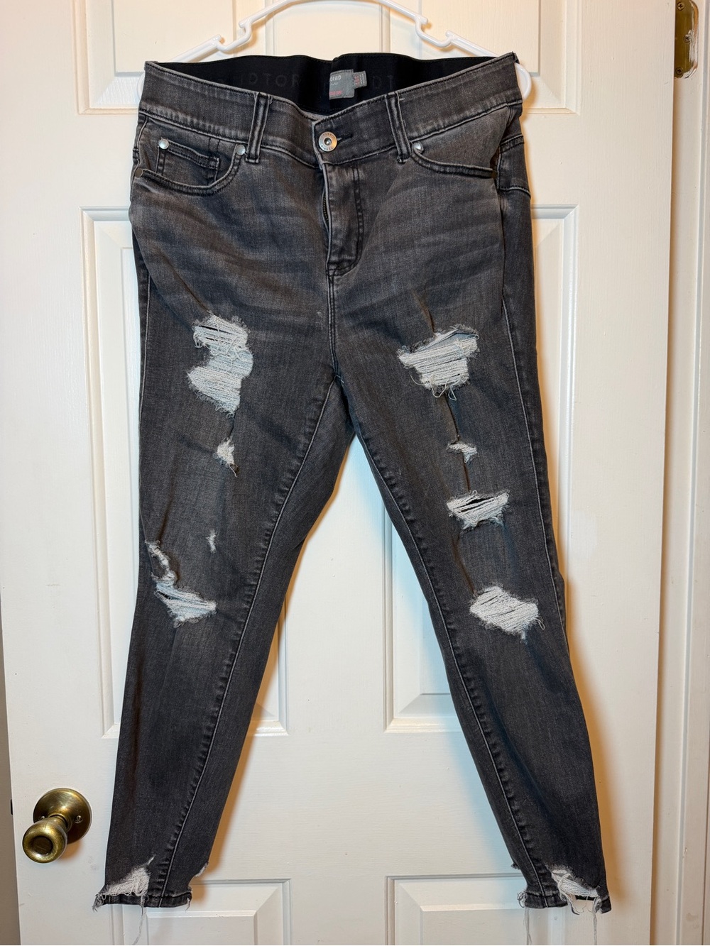 torrid Black-Grey Distressed Bombshell Skinny Jeans Size 14 Short